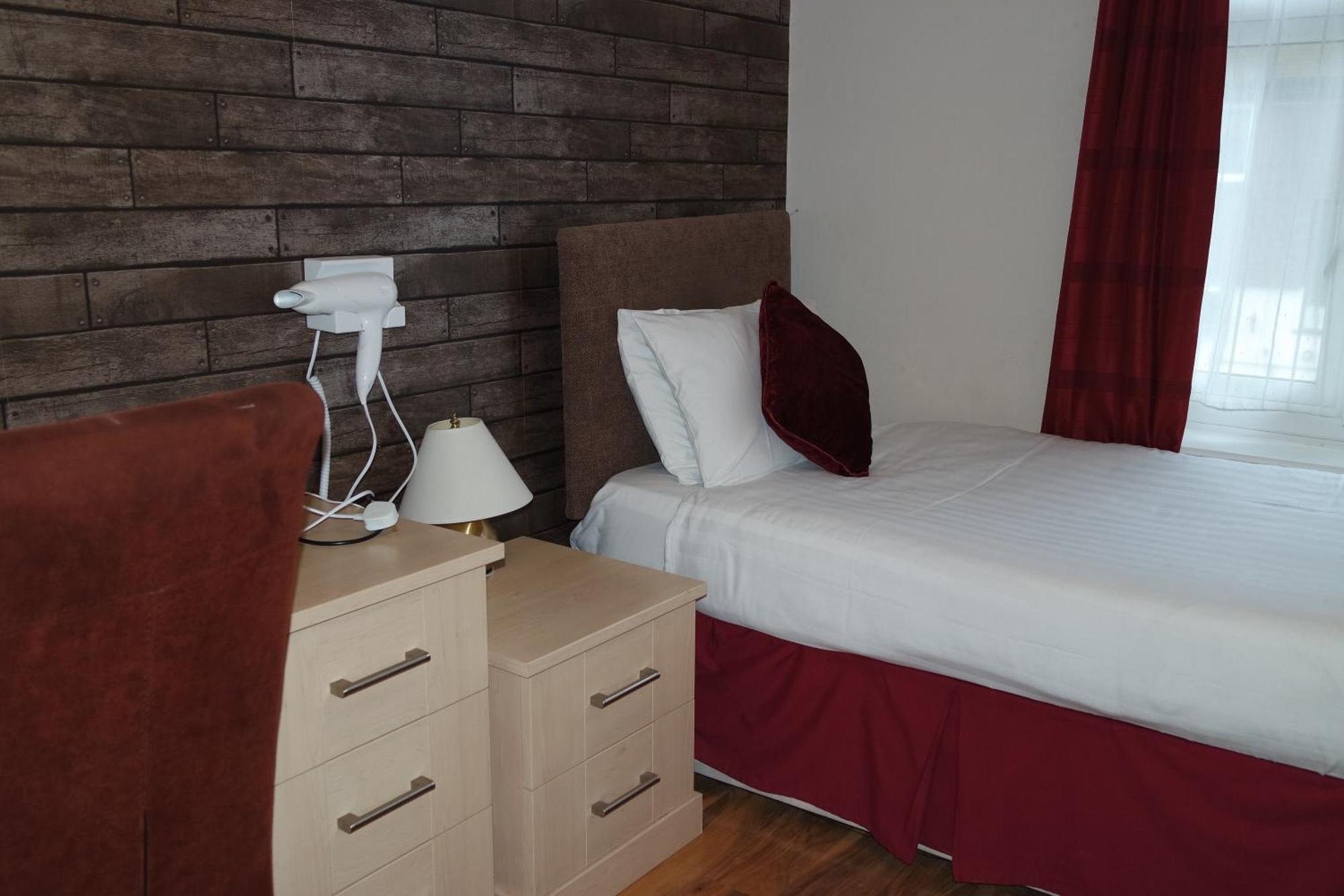 גרייט יארמאות Gable End Hotel חדר תמונה